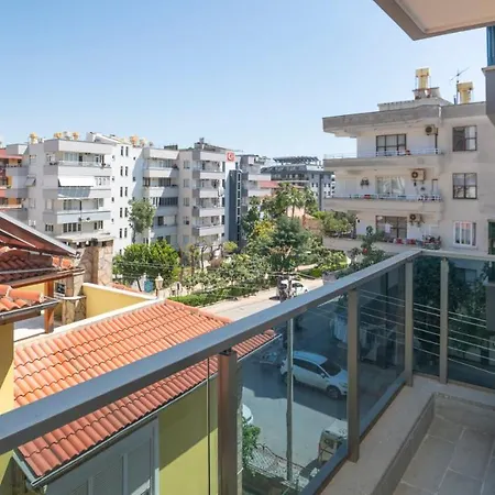 Sefa - City Center Apartment